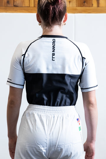 Rash Guard Black bottom White Top SS